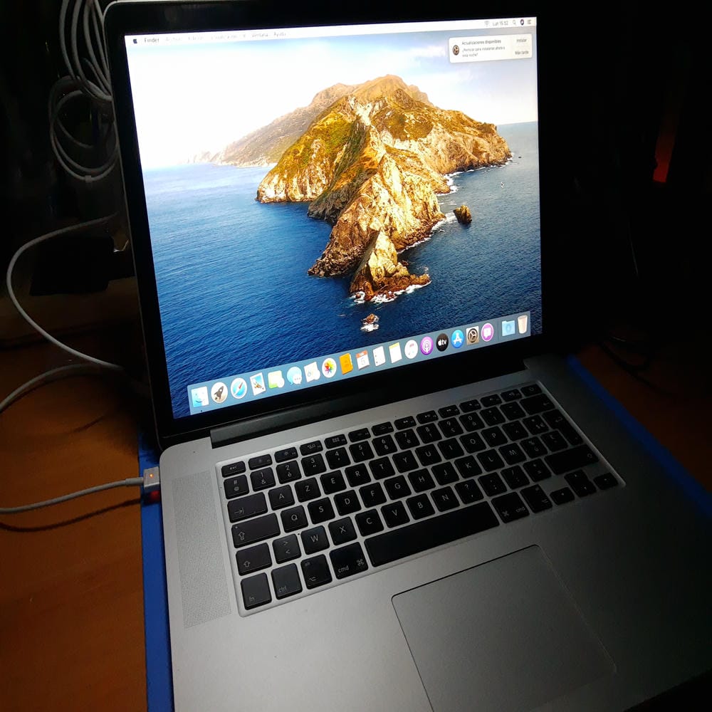 MacBook Pro A1398 funcionando mediante el vídeo integrado Intel