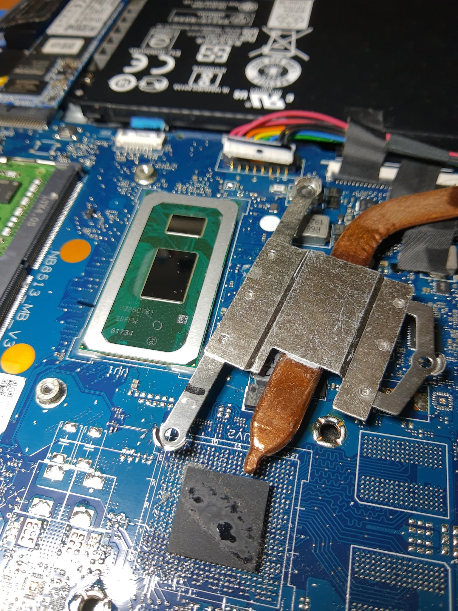 Procesador del Acer Aspire 3 con la pasta térmica antigua