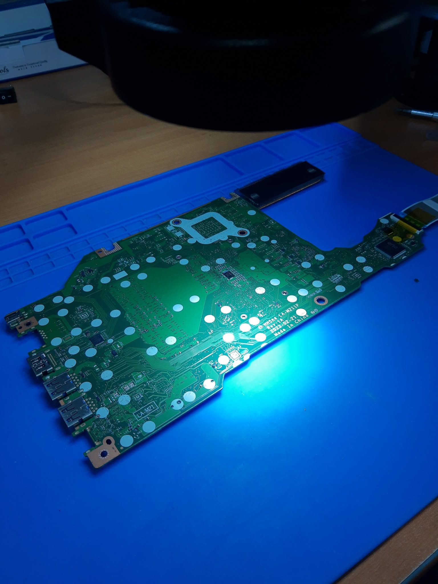 Placa base del Acer Aspire 3 retirada para diagnóstico