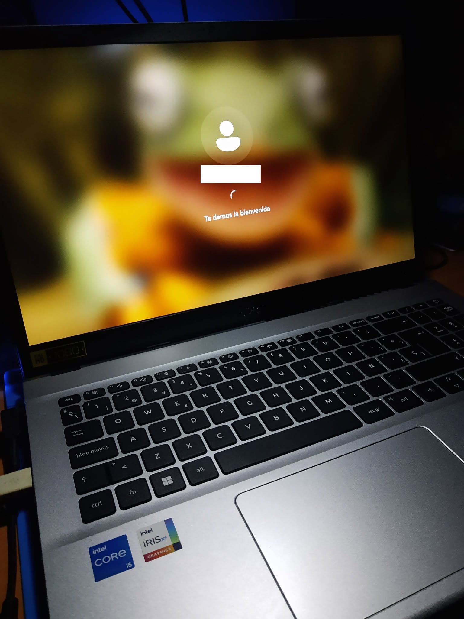 Acer Aspire 3 funcionando después de reparar la línea de 3,3 V