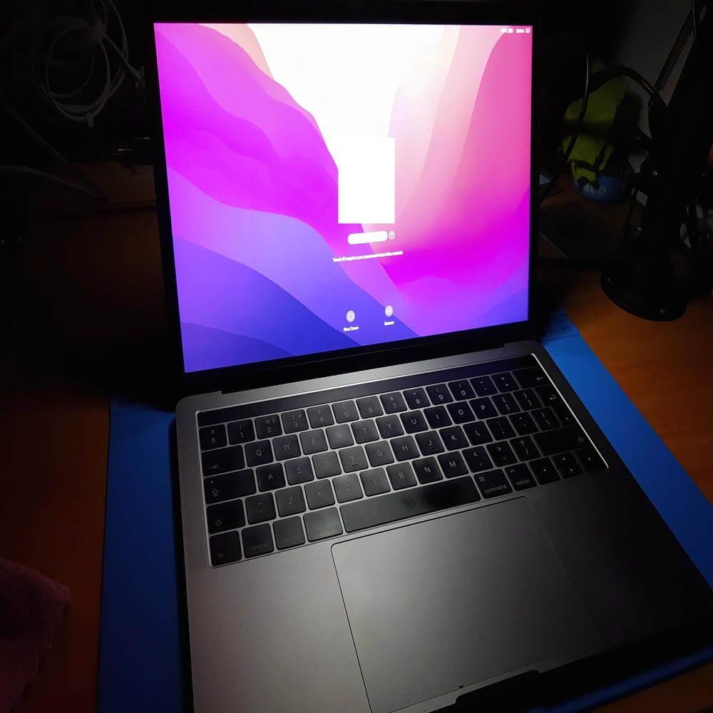 MacBook Pro A1706 funcionando después de reparar el Flexgate