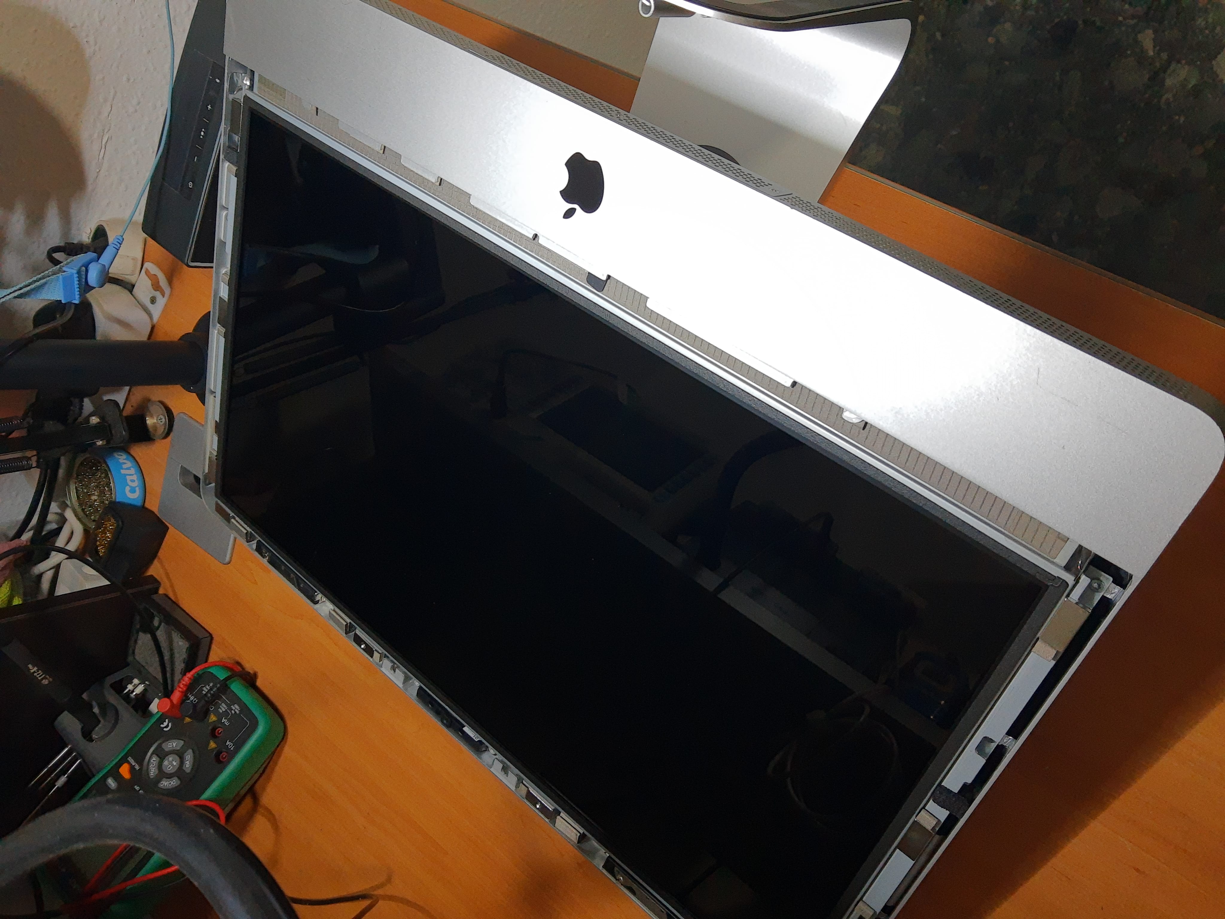 iMac 2009 preparado para sustituir el disco duro
