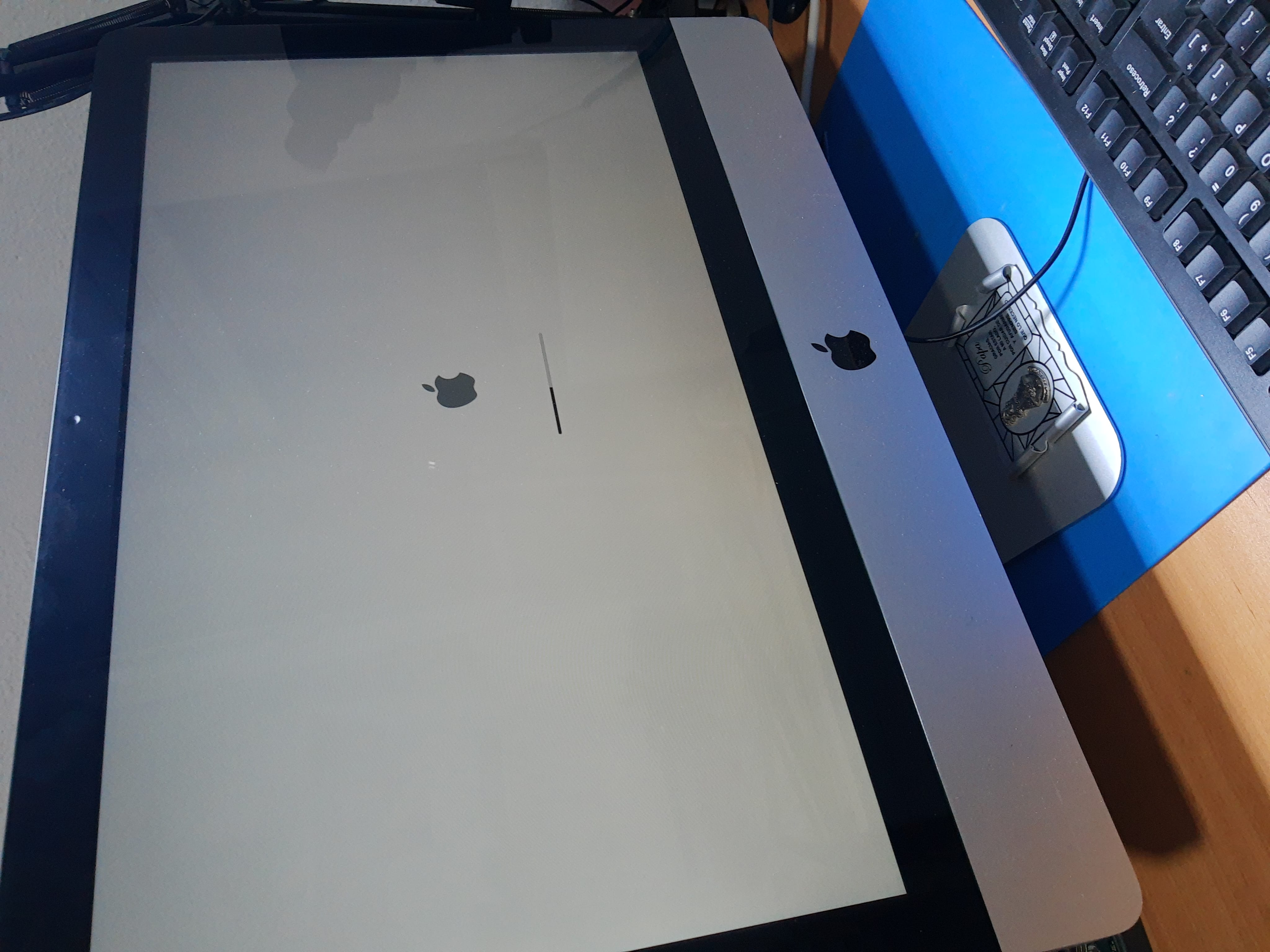 SSD Kingston instalado en el interior del iMac 2009