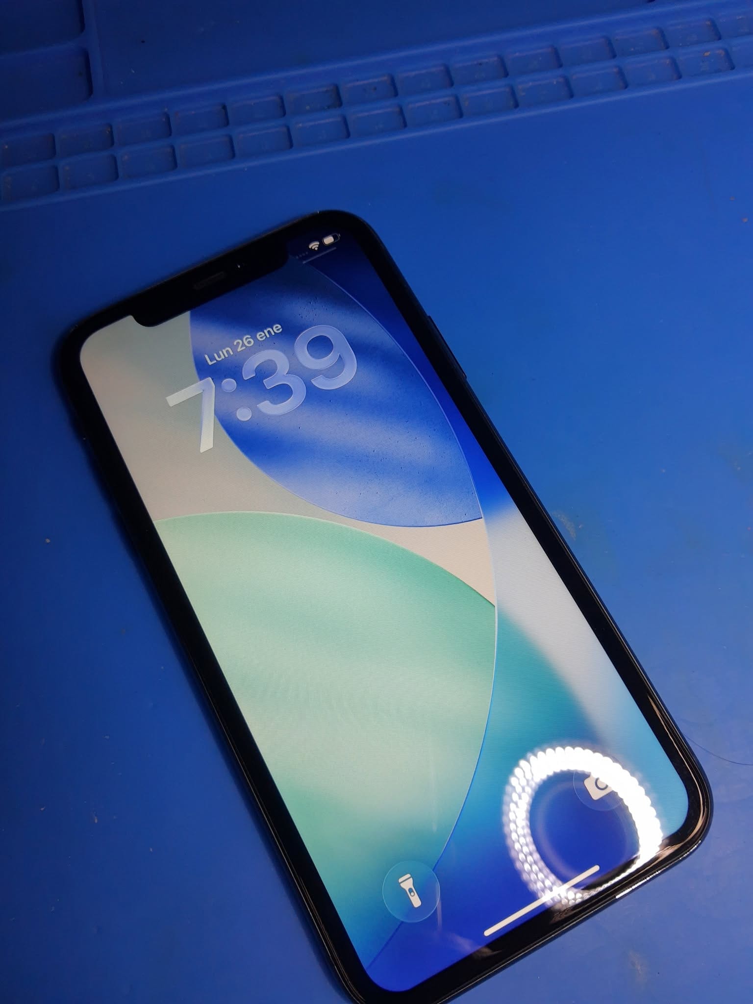 iPhone 11 funcionando después del cambio de batería