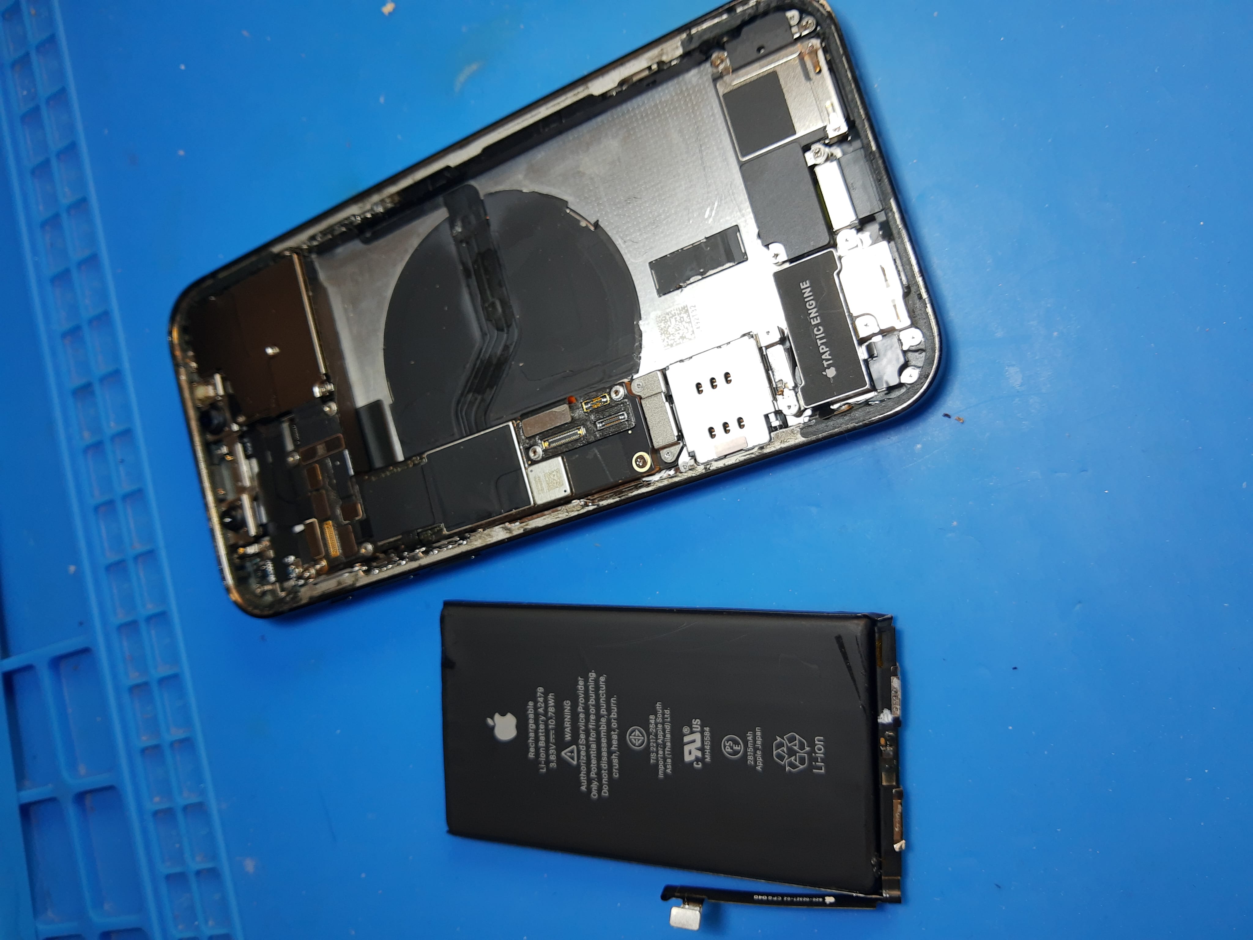 Batería retirada del iPhone 12 Pro