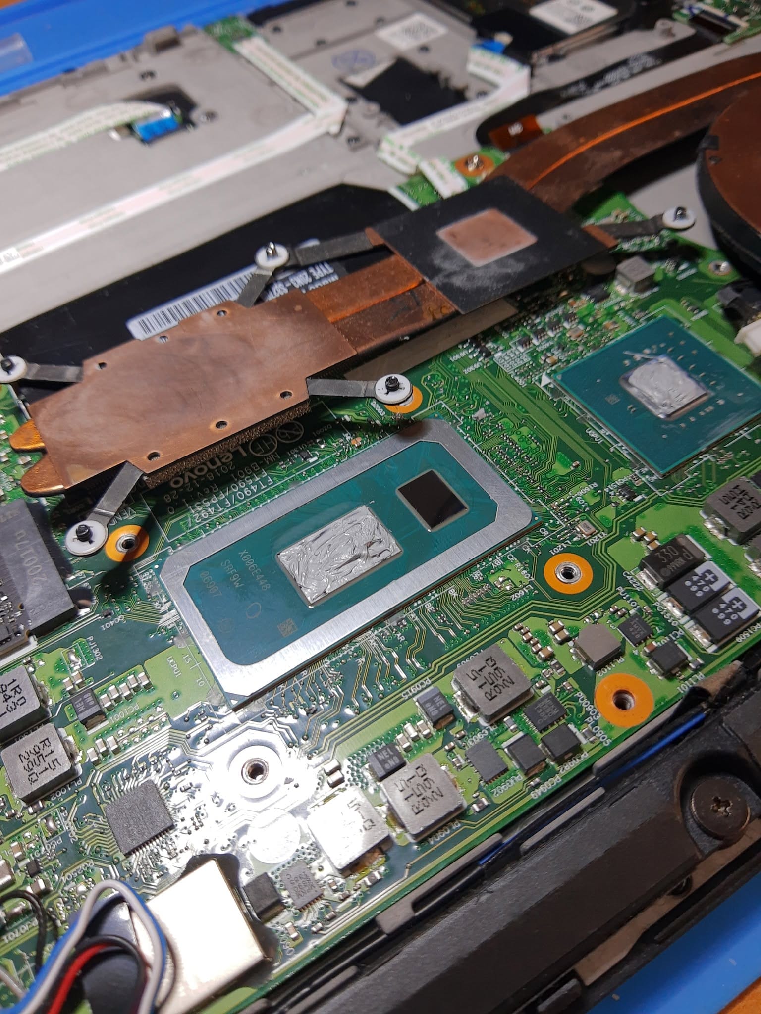 Mantenimiento térmico del procesador en Lenovo ThinkPad